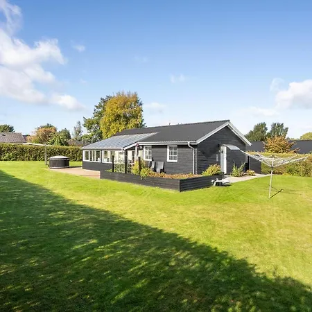 Stunning In With Wifi Holiday home *